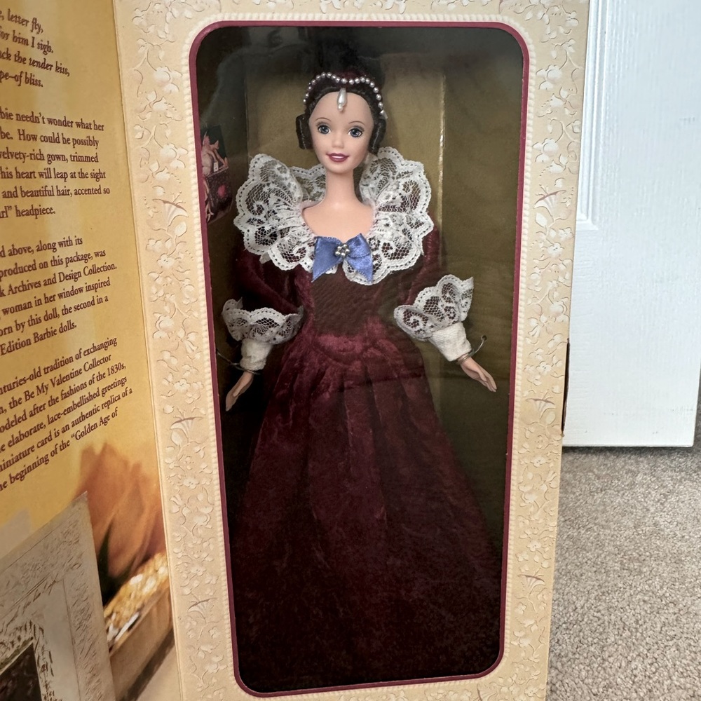 1996 Vintage Hallmark Valentine Barbie NIB